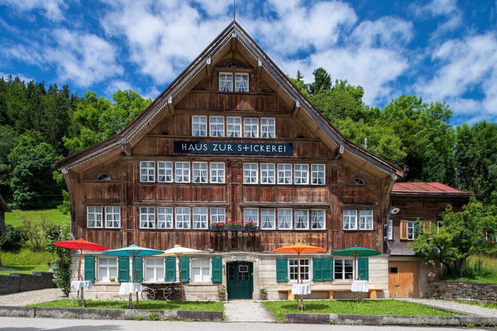 Haus zum Eisernen Tor